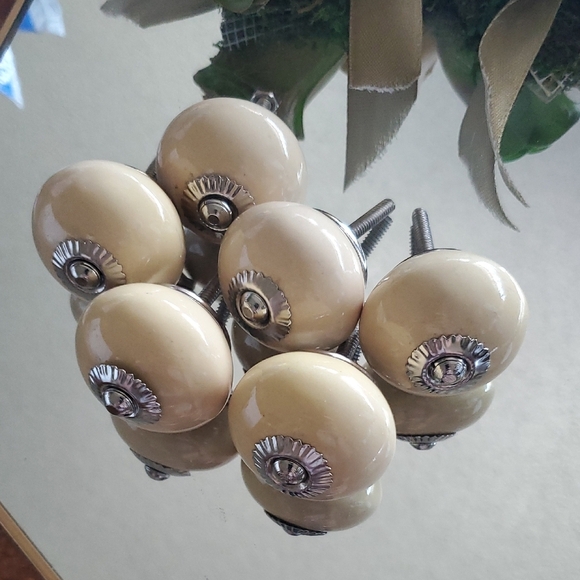 COPY - P15 Pastel Yellowr Decorative Knobs - Picture 2 of 8